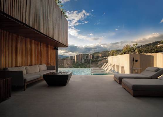 Binn Hotel 1