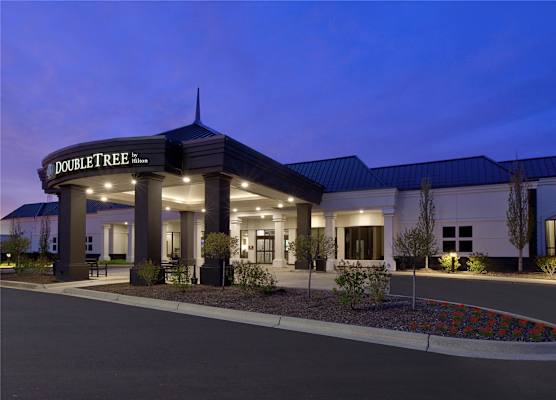 DoubleTree by Hilton Detroit Novi 1
