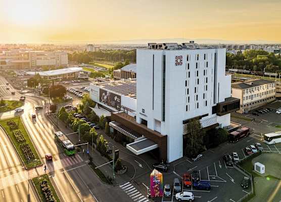 Kronwell Brasov Hotel 1