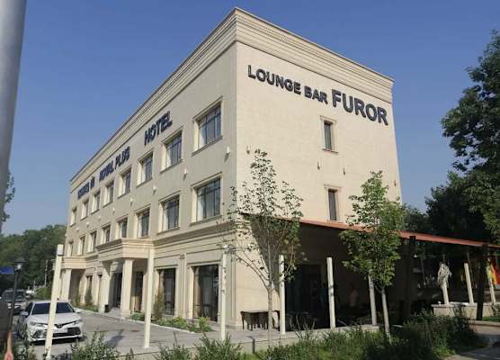 Royal Plus Hotel 1