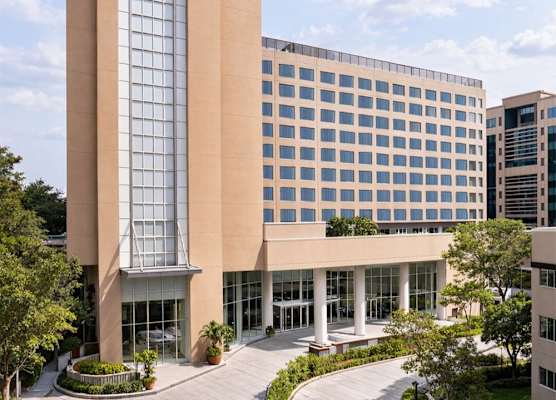 Courtyard by Marriott Mumbai International Airport 1