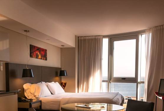 AXSUR Design Hotel 1