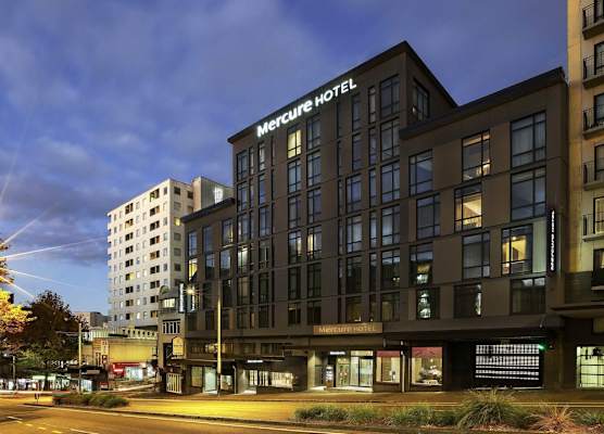 Mercure Auckland Queen Street 1