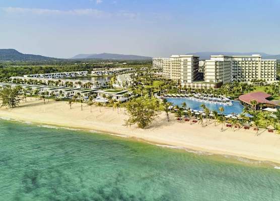 Mövenpick Resort Waverly Phu Quoc 1