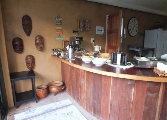 Uzuri Guesthouse CC 1
