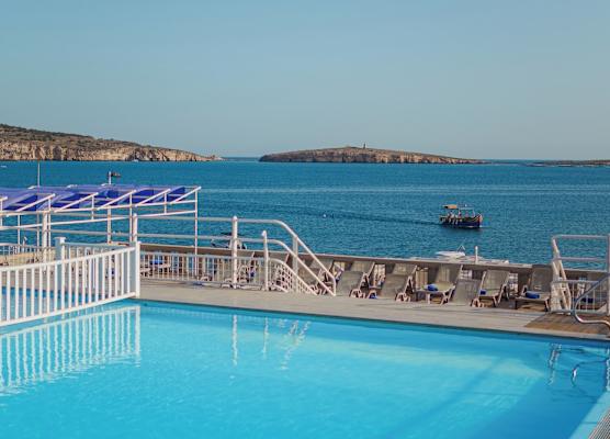Gillieru Harbour Hotel 1