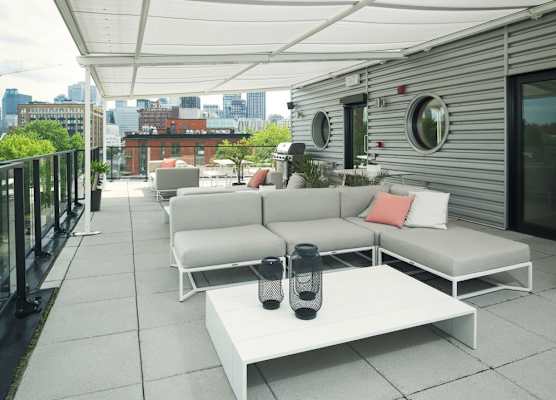 Boxotel Montreal 1