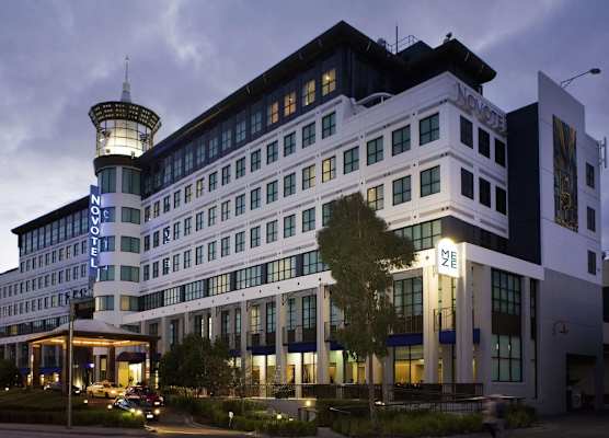 Novotel Melbourne Glen Waverley 1