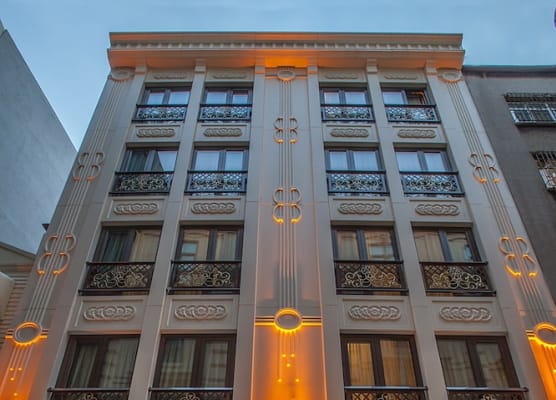 Empire Suite Hotel 1