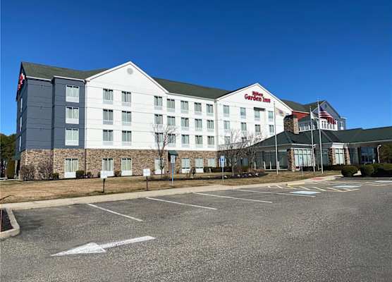 Hilton Garden Inn Lakewood 1