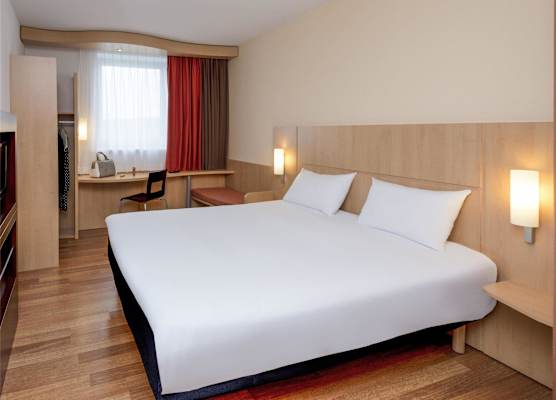 ibis Esch Belval 1