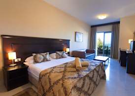 Blue Waves Resort 4