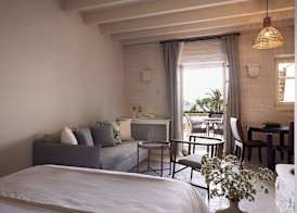 Porto Kea Suites by Sandglass 5