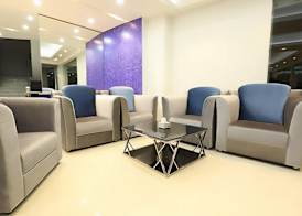 City Hotel & Suites 3