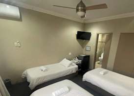 Travel Lodge 4