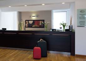 Garden Hotel 3