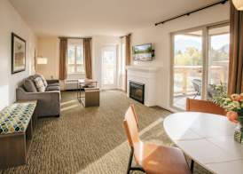 Executive Suites Hotel and Resort, Squamish 3