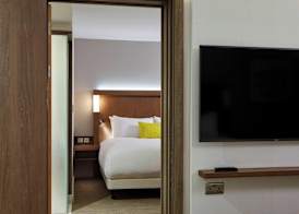 Courtyard by Marriott Oxford South 5