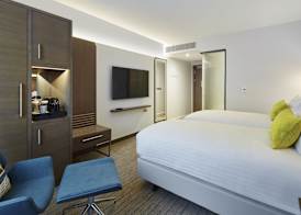 Courtyard by Marriott Oxford South 3