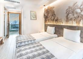 PEARLY HOTEL 5
