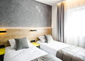 Air Hotel 3