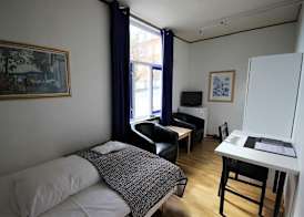 Ami Hotel 5