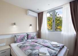 Montelux Apartments 4