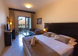 Blue Waves Resort 5