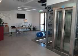 Sundeck Hotel 2