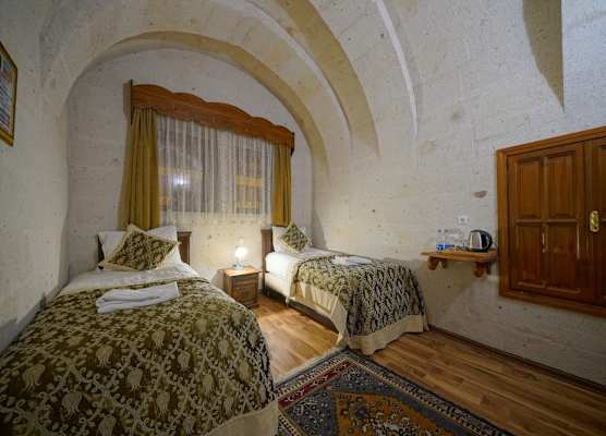 Arch Palace 1