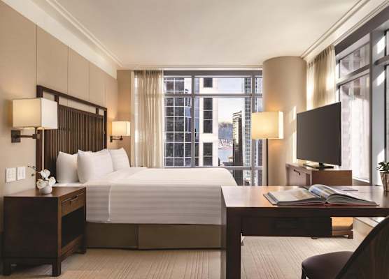 Hyatt Vancouver Downtown Alberni 1