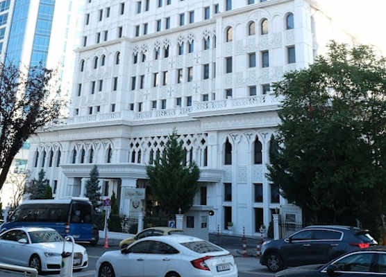 Meyra Palace 1