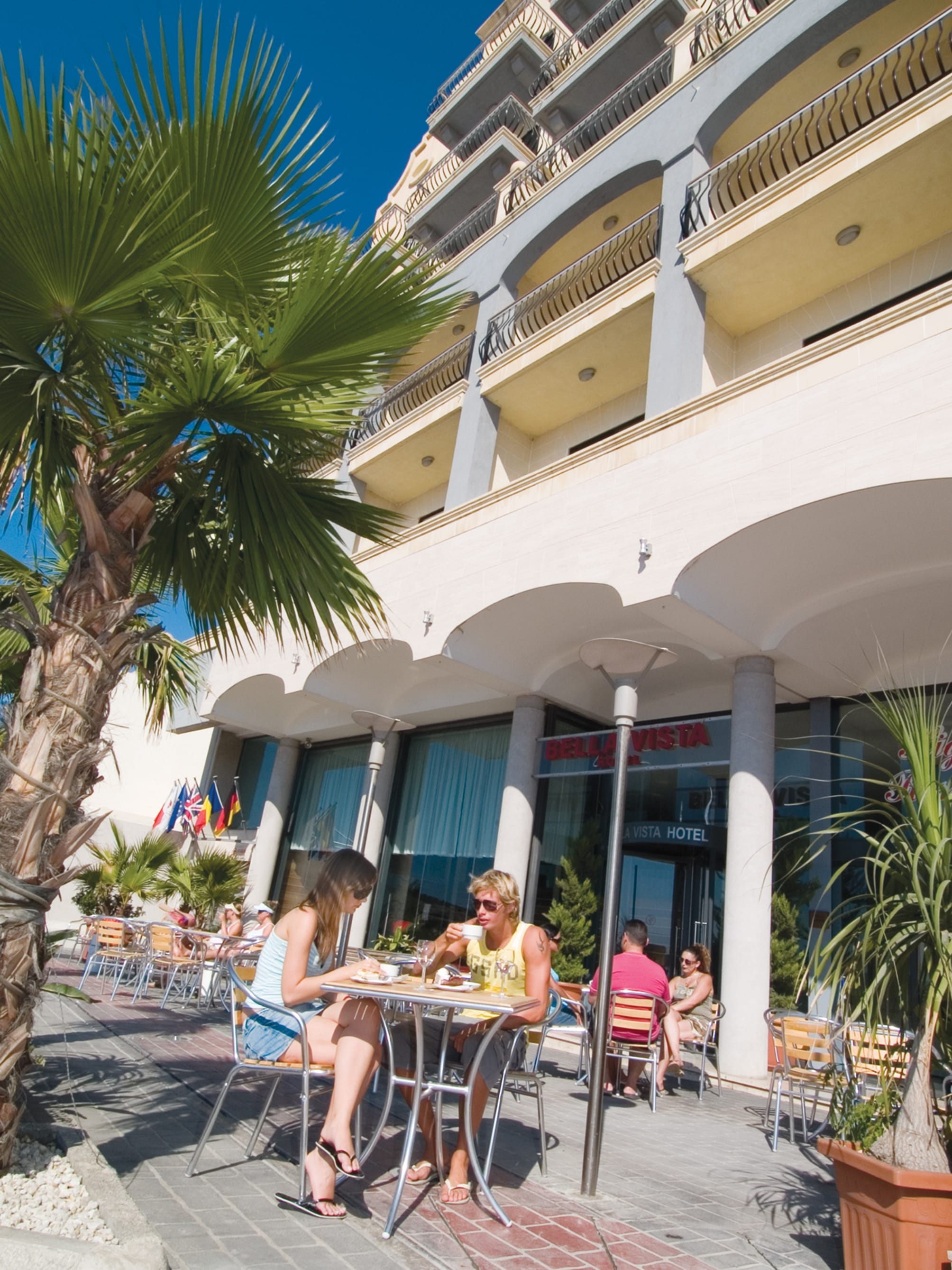 Bella Vista Hotel 5