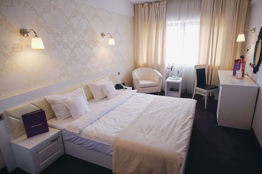 Black Tulip Hotel 5