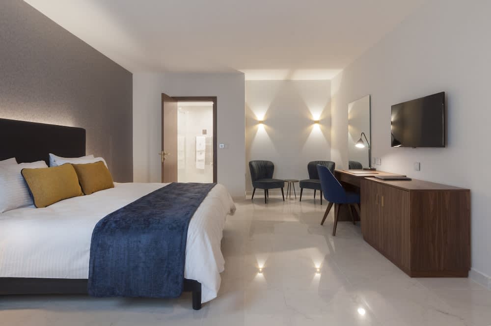 The Duke Boutique Hotel 3