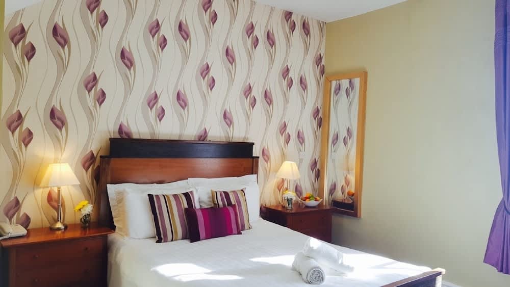 Royal Valentia Hotel 4