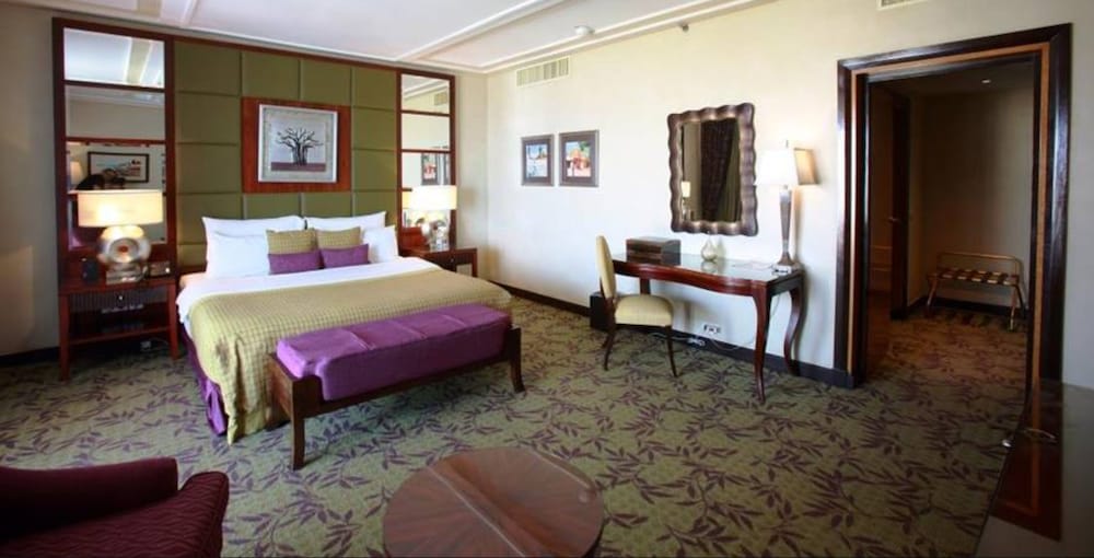King Fahd Palace 3