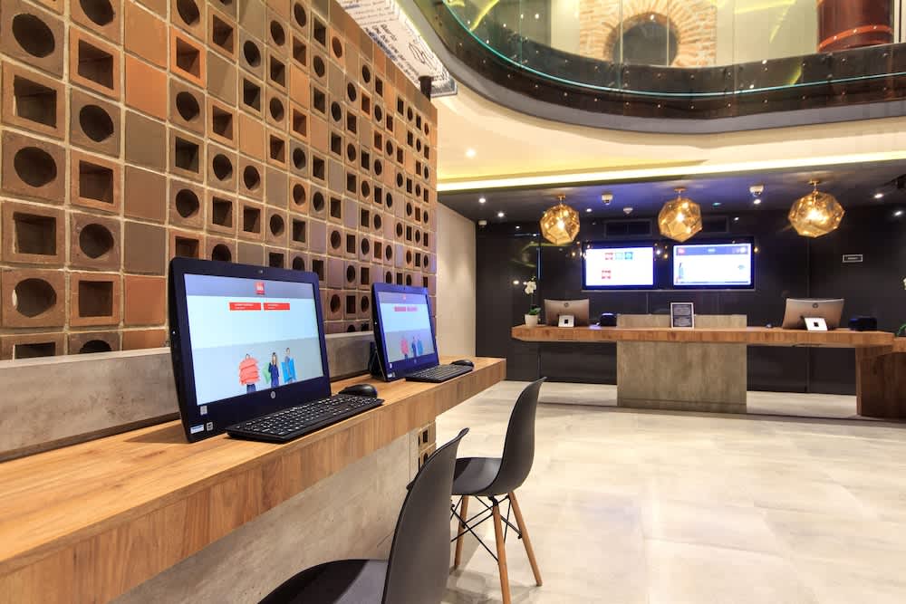 ibis Cucuta 3