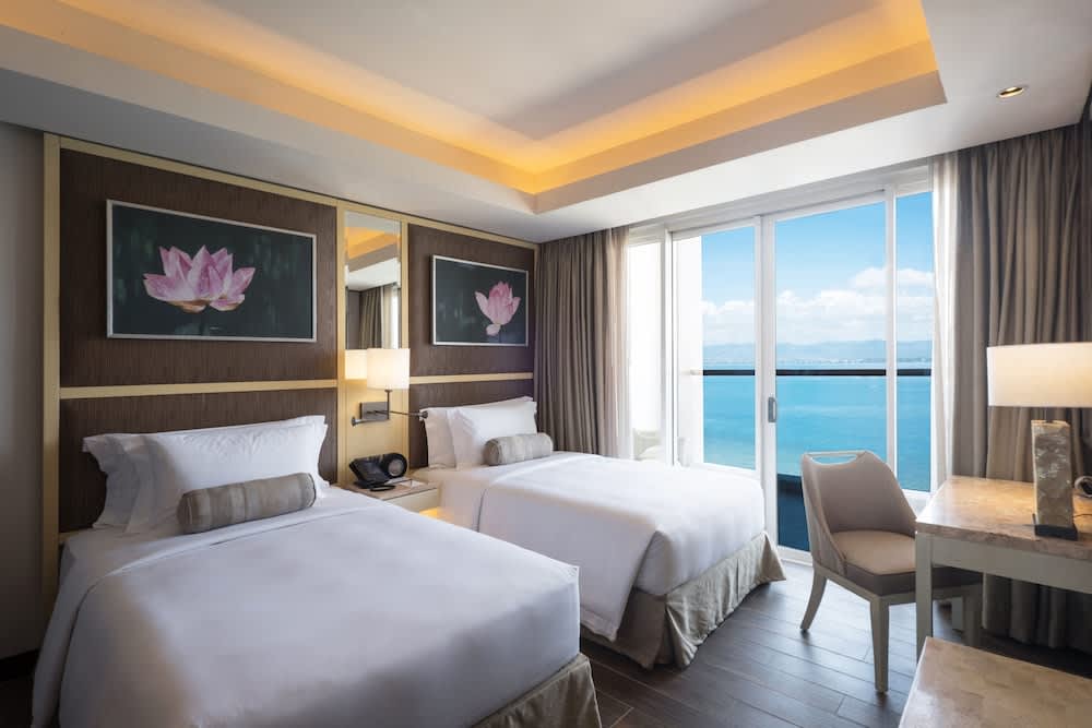 Dusit Thani Mactan Cebu Resort 5