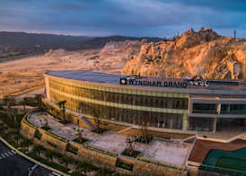 Wyndham Grand KN Paradise Cam Ranh 2