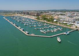 Real Marina Residence 5
