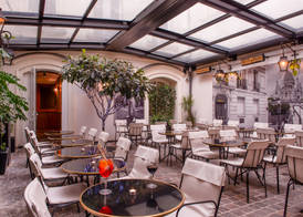 Mom'Art Hotel 2