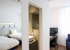 Hotel Aqua by HappyCulture 4