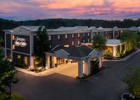 Hampton Inn & Suites Hartford/Farmington 2
