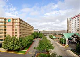Embassy Suites by Hilton Chicago O'Hare Rosemont 3