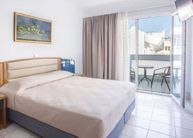 Kosta Palace 2