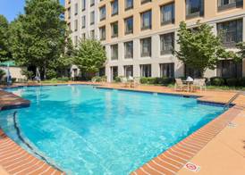 DoubleTree by Hilton Atlanta Airport 5
