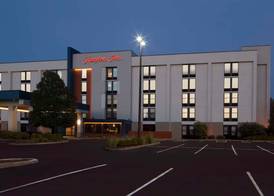 Hampton Inn Evansville 3
