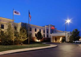 Hampton Inn & Suites Kalamazoo-Oshtemo 3