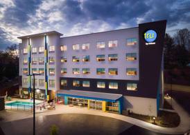 Tru by Hilton Asheville Blue Ridge Parkway 3